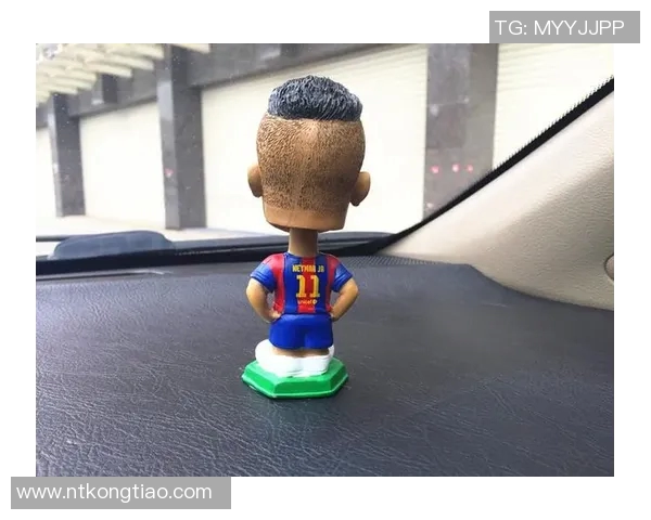 钩针编织足球明星图解教程让你轻松打造个性化球星玩偶 钩针编织足球明星图解教程让你轻松打造个性化球星玩偶