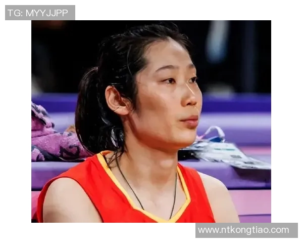 朱婷足球明星身份揭秘她在足球界的影响力与成就分析