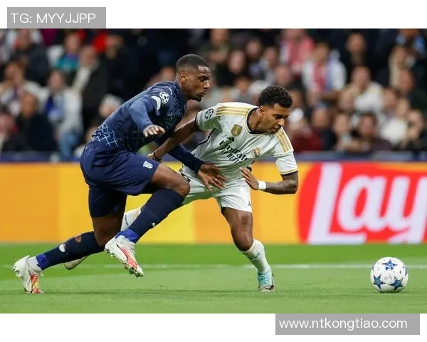 足球明星常用哪些网站获取资讯和互动平台揭秘 足球明星常用哪些网站获取资讯和互动平台揭秘